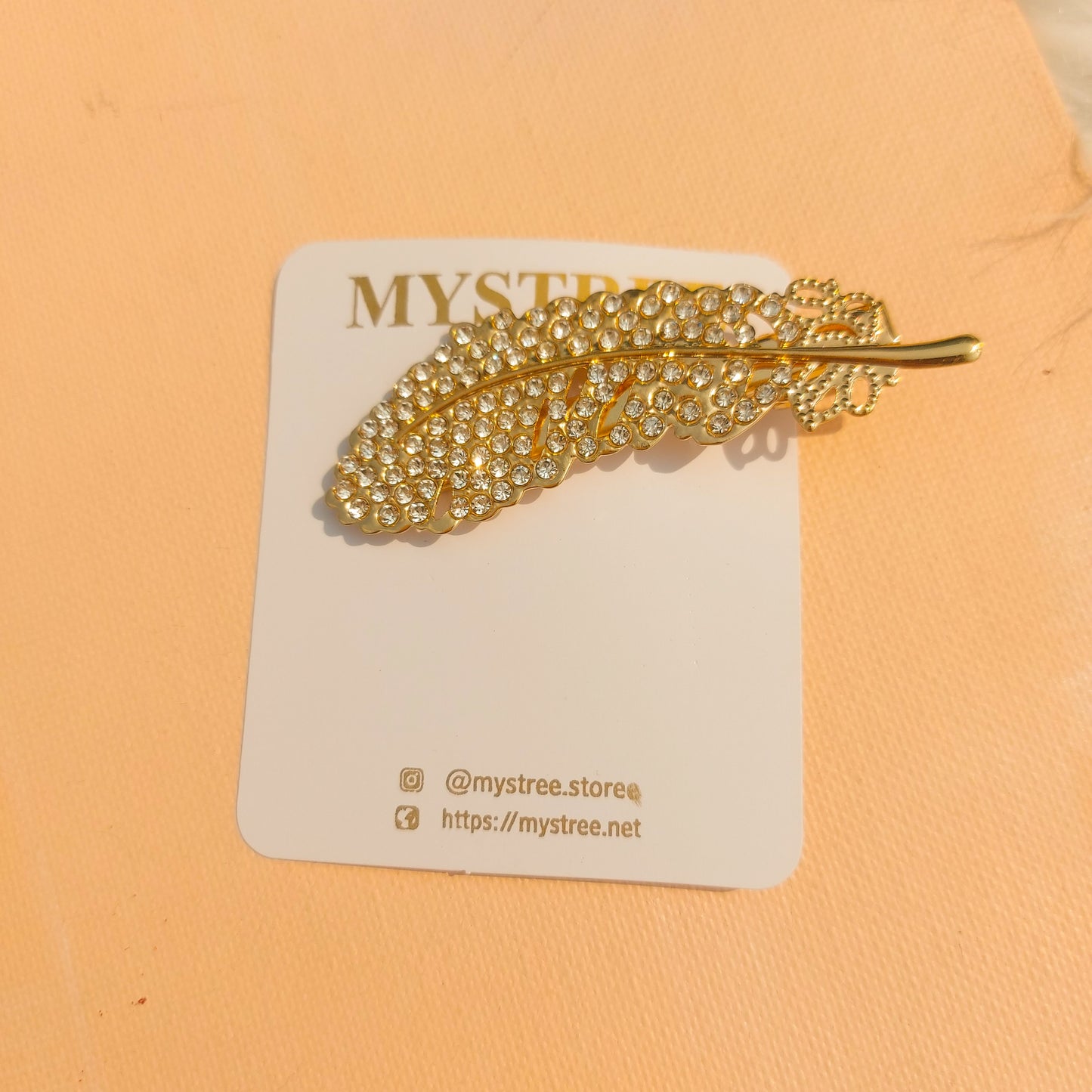 HS- 02 Feather Hair Clio