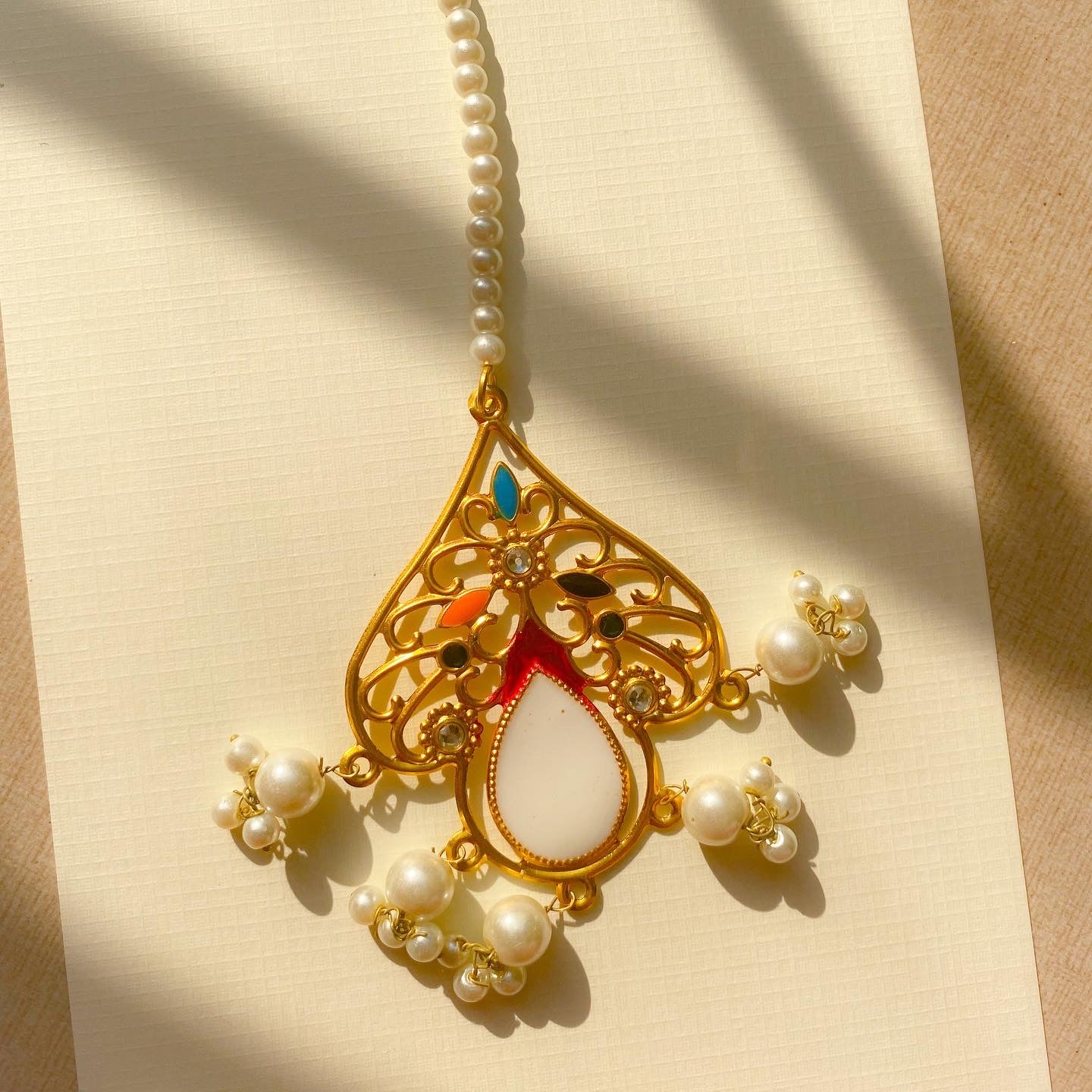 BN-15 - Chashni Bindi