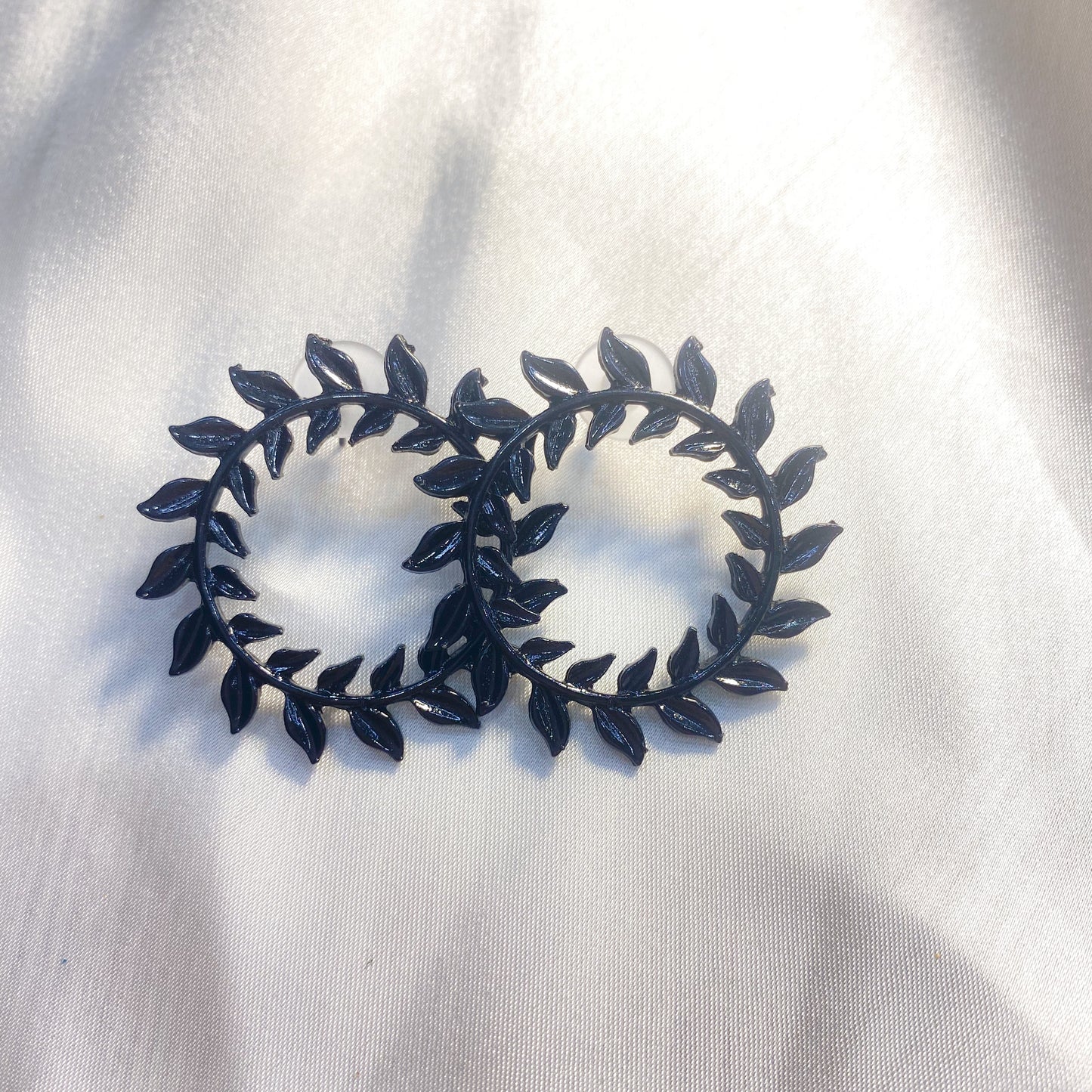 ES- 10  Leaves Wreath