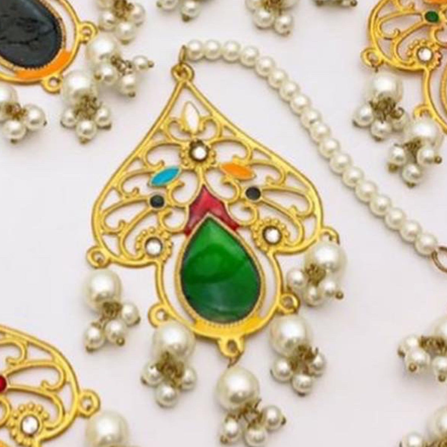 BN-15 - Chashni Bindi