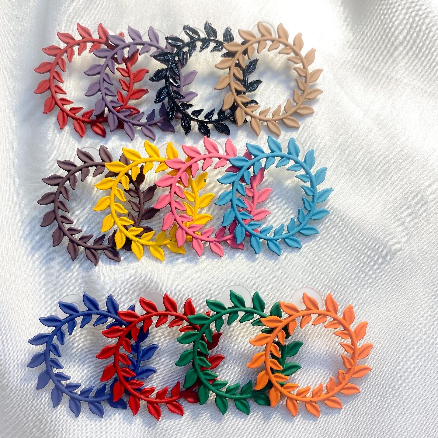 ES- 10  Leaves Wreath