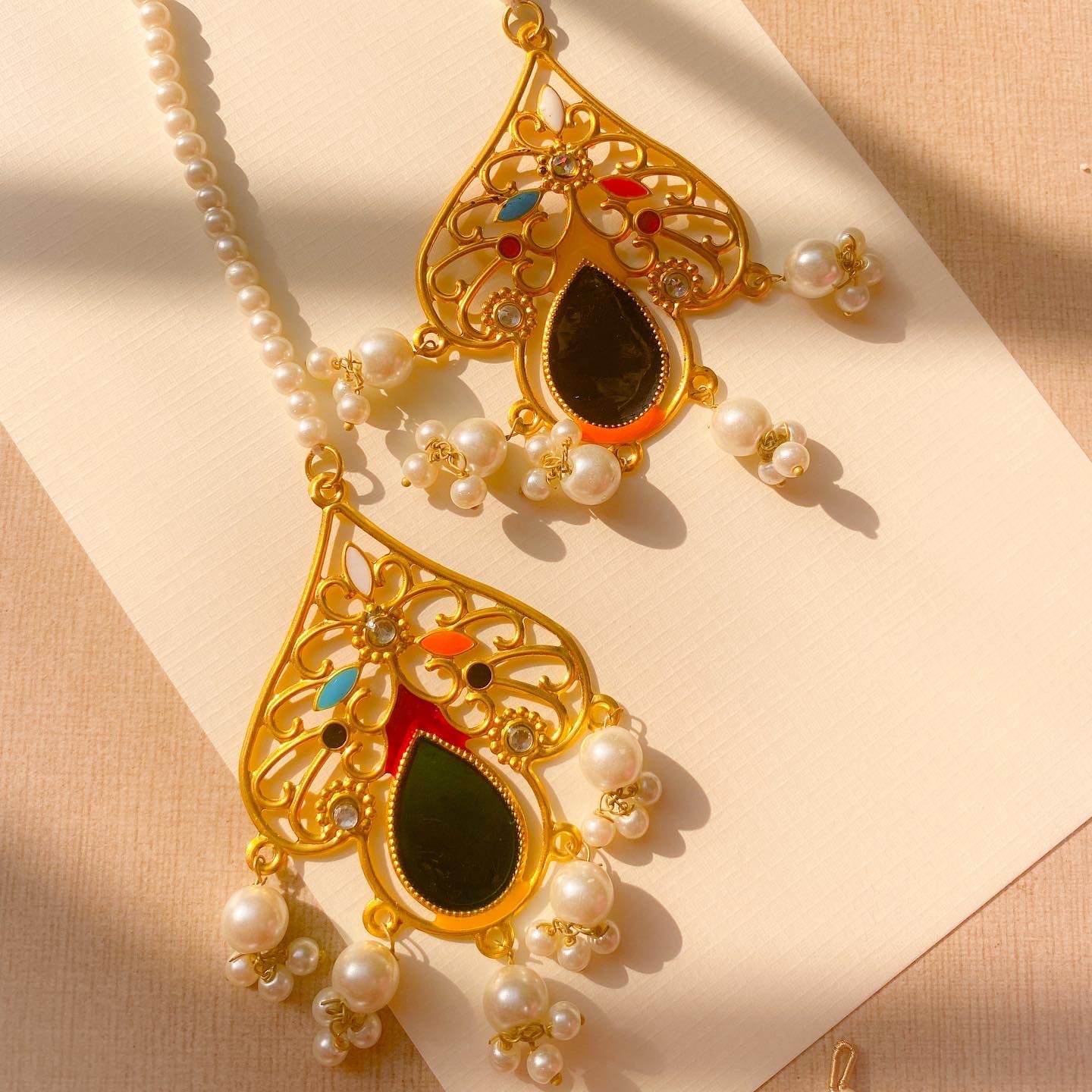 BN-15 - Chashni Bindi